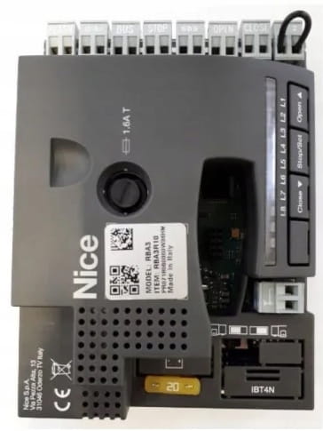 c14a9fcc640d9198de4b1ebe01478cbd